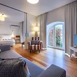 Apartahotel My Serviced - Principe Real 4*